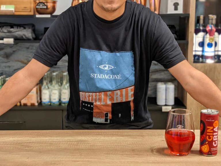 À la découverte des articles promotionnels de la Distillerie Stadaconé